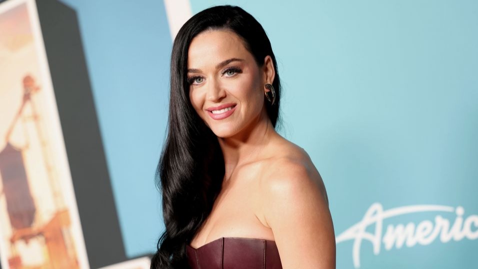 Katy Perry Dazzles in G-String for Bold 'Woman&rsquo;s World' Music Video, Katy Perry Dazzles , G-String for Bold 'Woman&rsquo;s World' Music , aty Perry Dazzles in G-String for Bold 'Woman&rsquo;s, Bold 'Woman&rsquo;s World'