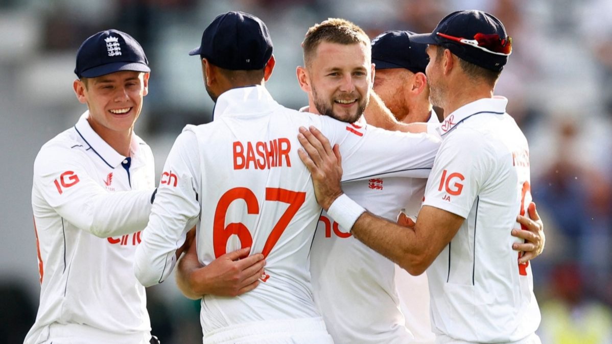 Anderson's Double Strike Puts England on Verge of Victory, Anderson's Double, \ Strike Puts England on Verge of Victory ,  England on Verge of Victory , Anderson's Double Strike Puts England, Anderson's , Anderson's Double Strike