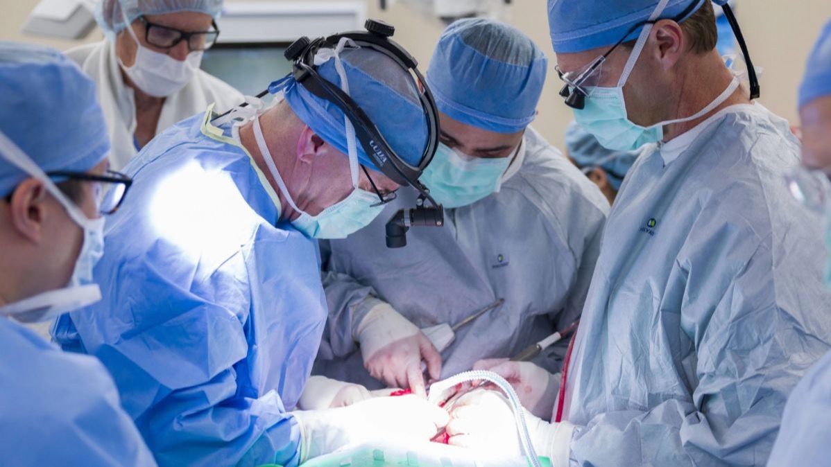 A Groundbreaking Voice Box Transplant: Restoring Speech for a Cancer Patient, A Groundbreaking Voice Box Transplant, Restoring Speech for a Cancer Patient , Speech for a Cancer Patient,  Groundbreaking Voice