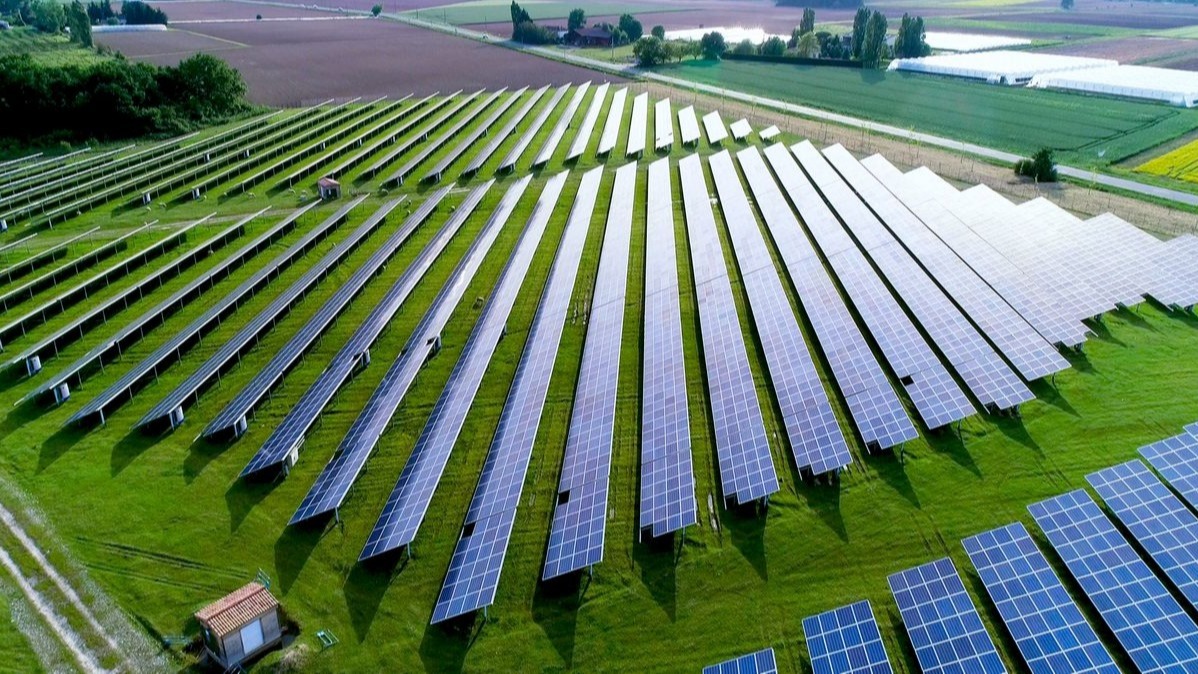 world economic process, engineere, production, Solar Power , chemical