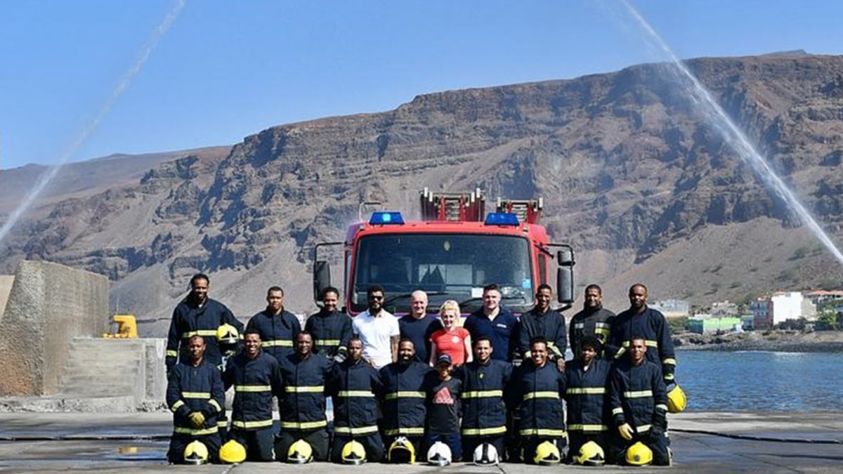 Greater Manchester,  firefighters,  first responders,  medical emergencies,  ambulance service,  Andy Burnham,  Fire Brigades Union,  GMFRS