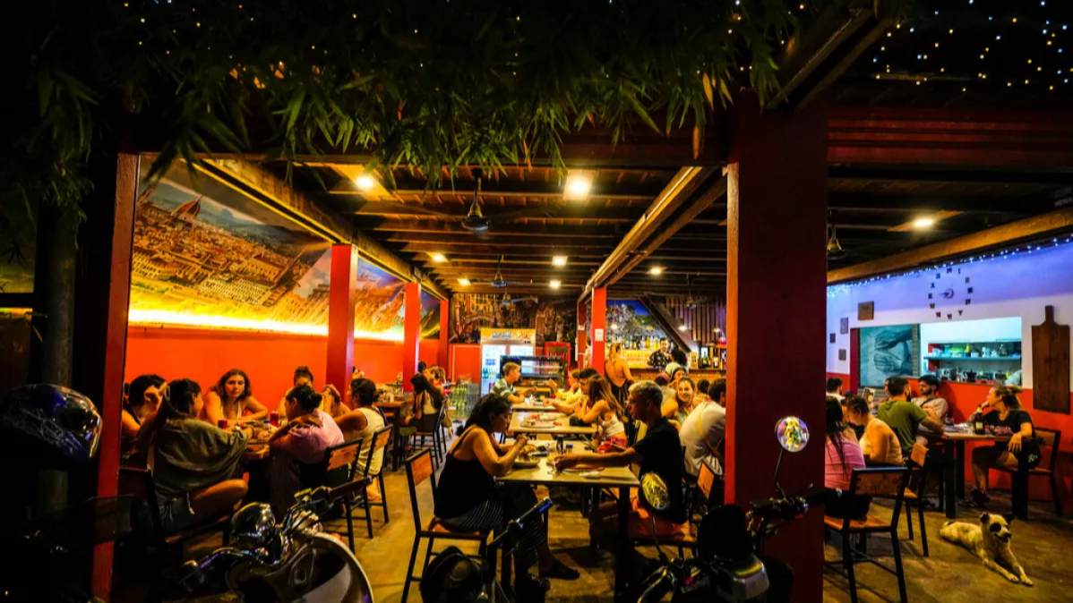 Vang Vieng methanol poisoning,  Laos backpacker safety,  bootleg alcohol dangers,  Nana Backpackers hostel closure,  tubing in Vang Vieng,  tourist safety in Southeast Asia.