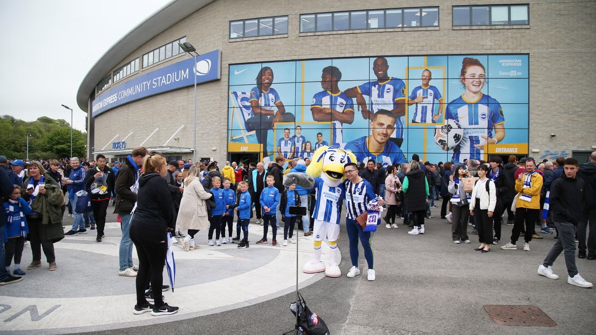 Brighton vs Southampton,  Premier League title race,  VAR controversy,  Kaoru Mitoma,  Brighton fixture list,  Southampton relegation battle,  Brighton dropped points,  Flynn Downes goal.