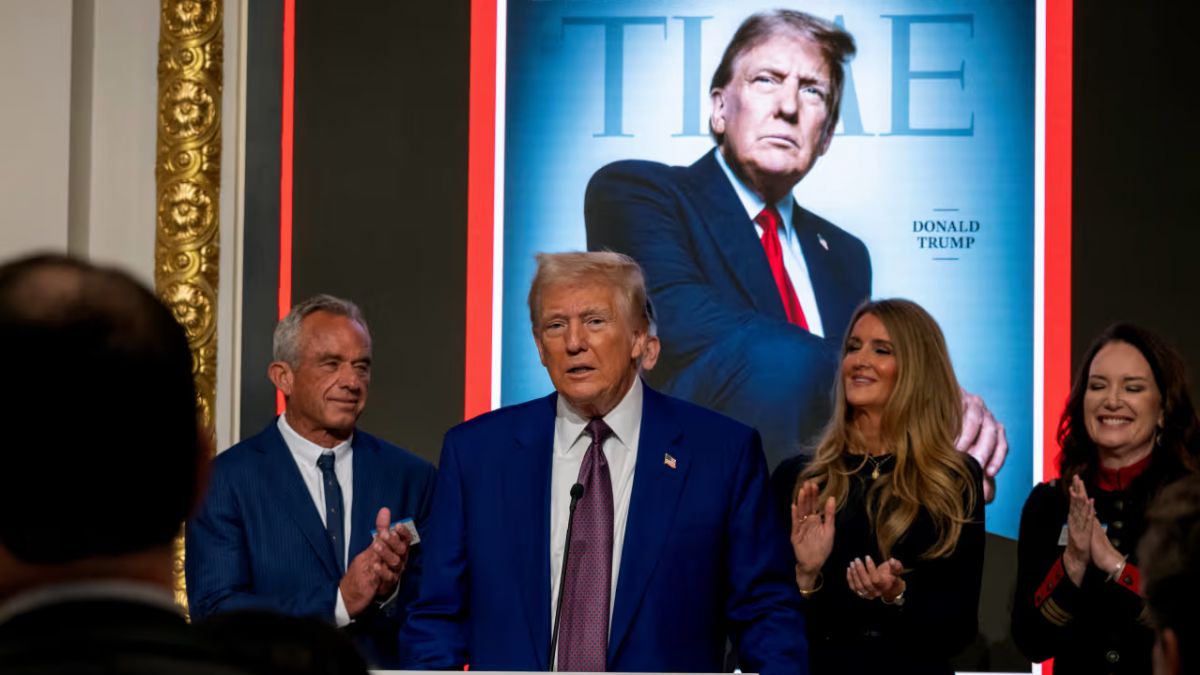 Elon Musk,  Jeff Bezos,  Donald Trump,  Mar-a-Lago,  billionaire meeting,  tech industry,  US government contracts,  business leaders,  SpaceX,  Amazon