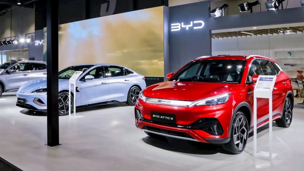 BYD factory,  electric vehicle production,  Brazil forced labor,  EV giant BYD,  Bahia state workers,  slavery-like conditions,  Chinese carmaker BYD,  Jinjiang Construction Brazil,  EV market expansion,  labor law violations