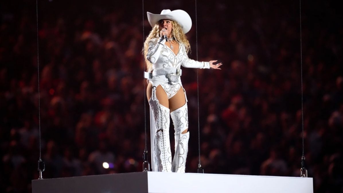 NFL Christmas Day,  Patrick Mahomes,  Lamar Jackson,  Beyonc&eacute;,  NFL Christmas game,  Chiefs vs Steelers,  Ravens vs Texans,  NFL MVP,  NFL play-offs,  holiday sports