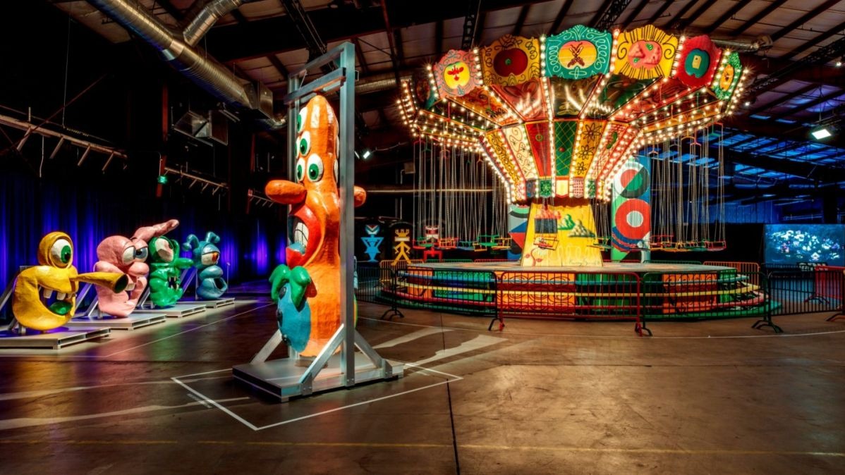 Luna Luna,  Keith Haring,  Jean-Michel Basquiat,  David Hockney,  Salvador Dali,  Andr&eacute; Heller,  forgotten art,  art fair,  Haring's carousel,  Basquiat's Ferris wheel