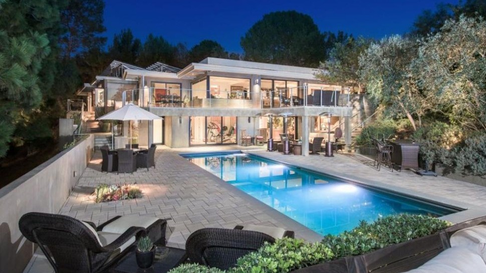 WWE wrestler, Jhon sena, WWE star homes, Divine Jhonson , Wrestler