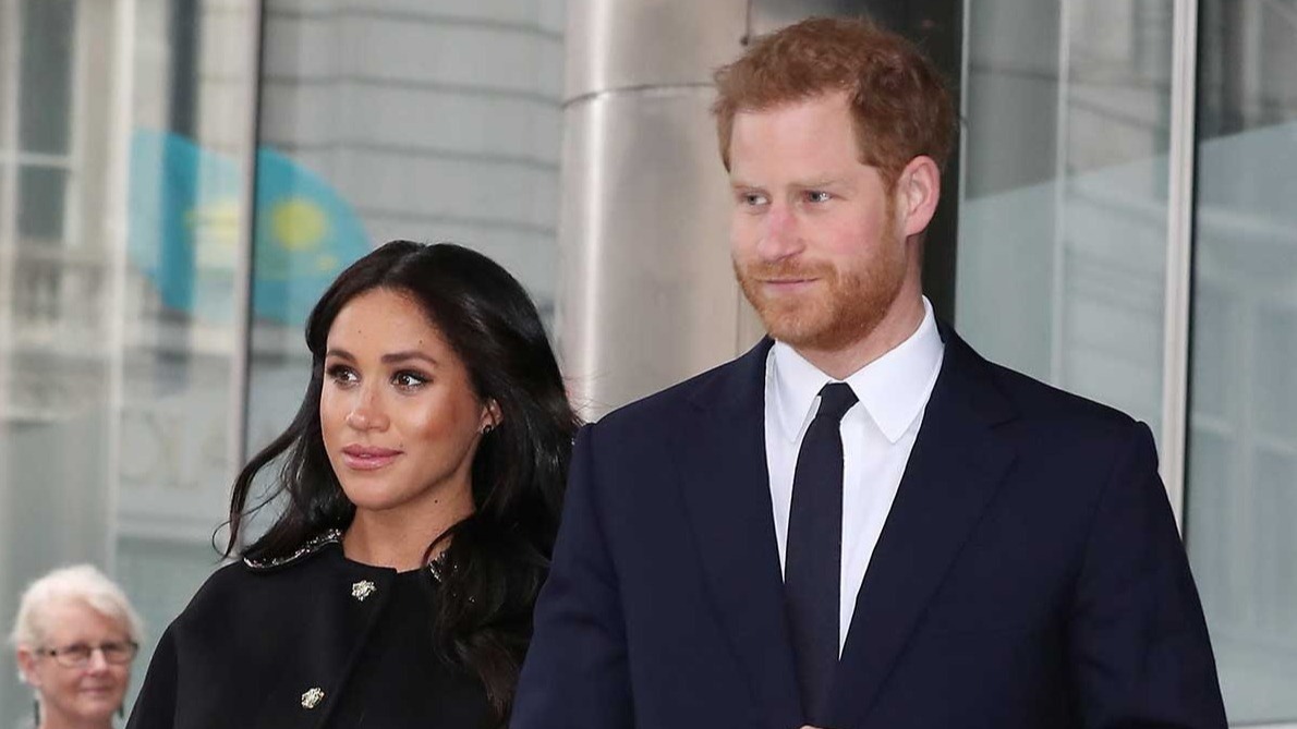 Prince Harry, Meghan sign , netflix, Princess Diana, British people