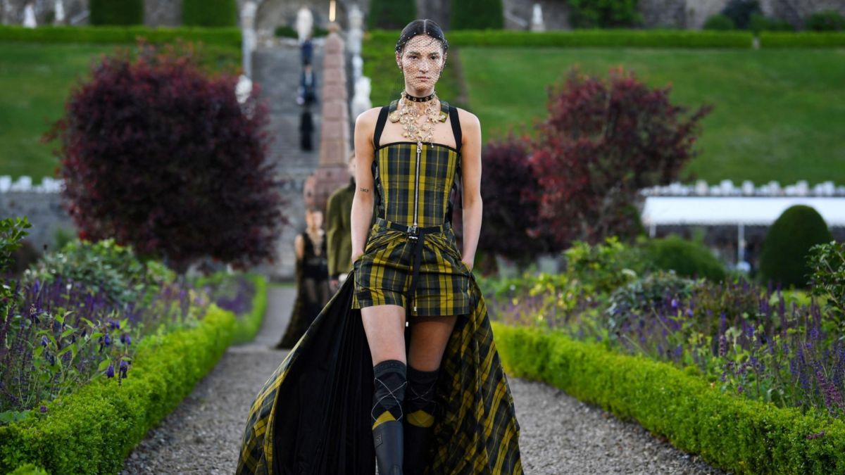 Scotland fashion,  Scottish style icons,  heritage textiles,  Harris Tweed,  Vivienne Westwood,  Christopher Kane,  Scottish designers,  tartan fashion,  avant-garde fashion,  punk fashion