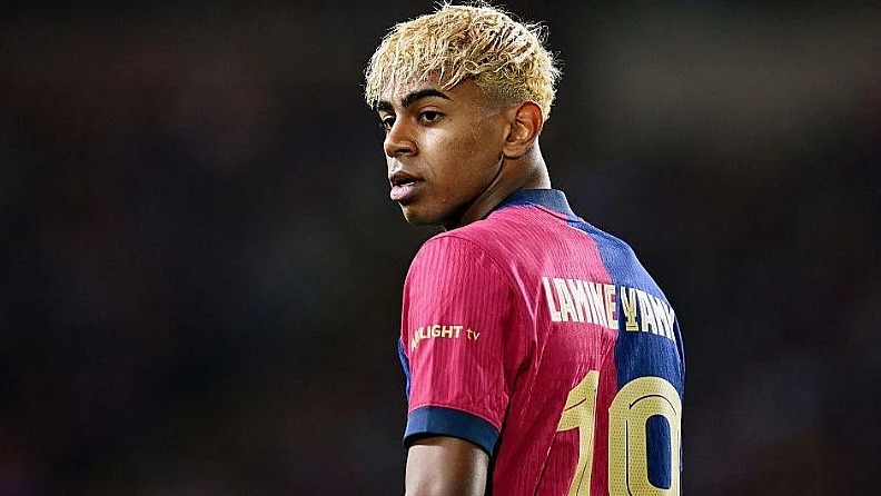 Spanish Prodigy Lamine Yamal Stuns with 'Once-in-50-Years' Talent in Spain Victory