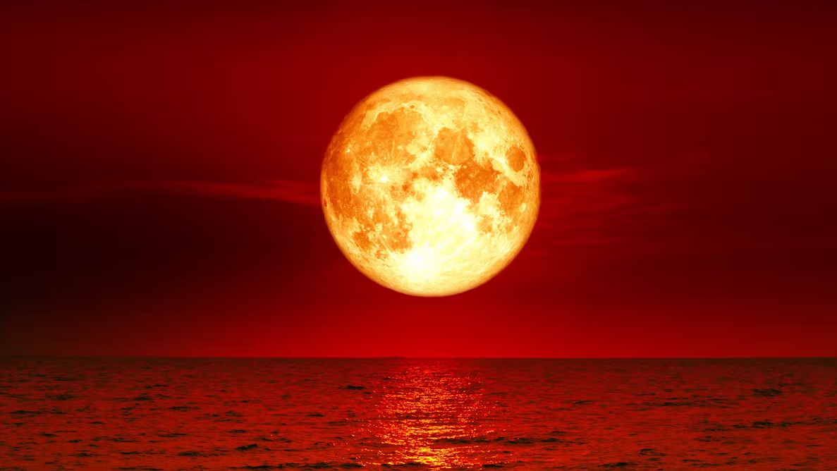 Blood Moon,  total lunar eclipse,  Sunday eclipse viewing,  astronomy,  celestial events,  red Moon,  space observation,  night sky watching,  Earth shadow,  cultural significance