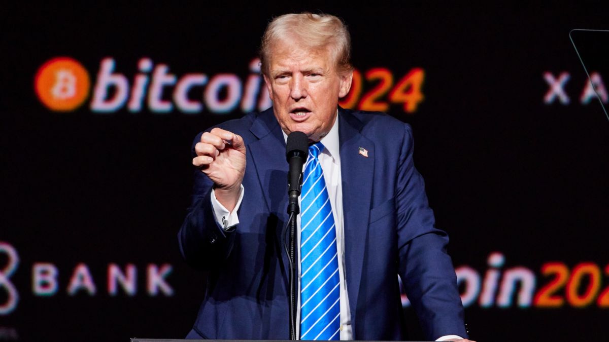 Donald Trump,  Trump sons,  cryptocurrency,  crypto firm,  blockchain,  Bitcoin,  NFTs,  crypto investment,  US regulation,  digital assets