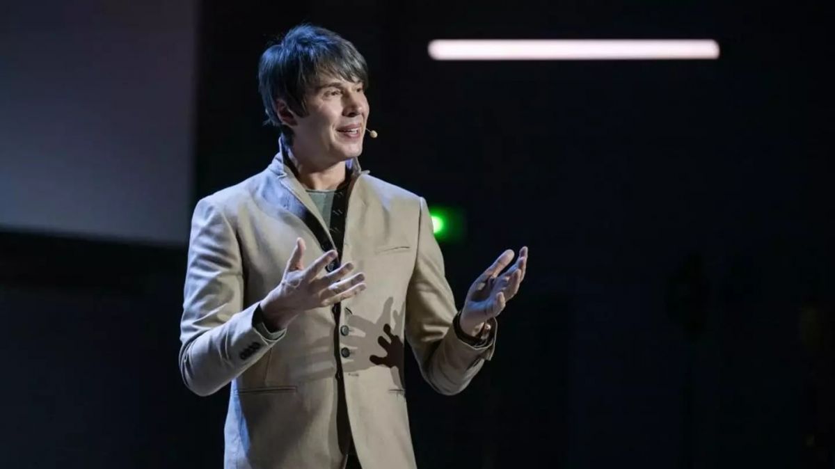 Brian Cox,  interstellar comet,  3I/ATLAS,  'Oumuamua,  solar system,  astrophysics,  space object,  alien technology,  scientific discovery,  astronomical phenomenon