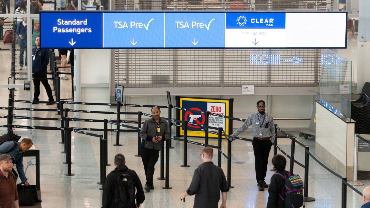 review of DHS carryover funds for TSA bonuses,  DHS use of unspent funds for Transportation Security Officers,  analysis of Homeland Security financing bonuses,  oversight of TSA bonus allocation using carryover funds,  evaluation of DHS budget management for TSO pay, DHS funding,  TSA bonuses,  carryover funds,  Homeland Security review,  TSA compensation