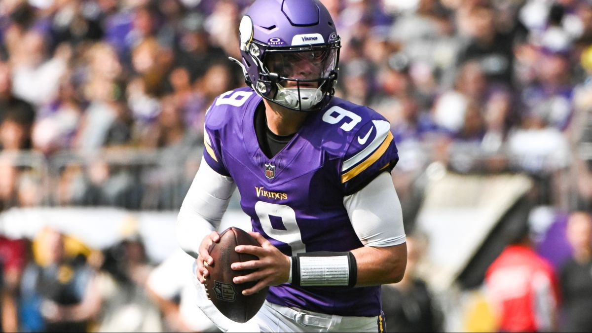 Commanders vs Vikings,  Jayden Daniels injury, Vikings,  Commanders,  time of possession,  J.J. McCarthy, Vikings dominant time of possession impact vs Commanders,  J.J. McCarthy efficiency analysis,  how time of possession shaped Vikings win,  offensive efficiency by J.J. McCarthy against Commanders