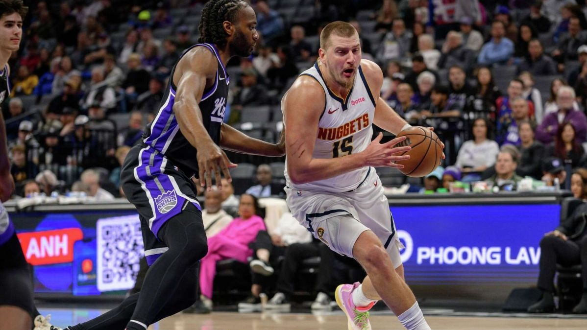Denver Nuggets,  Sacramento Kings, Nikola Jokic, Kings struggles, comprehensive team effort in Nuggets 136-105 win,  impact of bench scoring on Denver victory,  analysis of Nuggets dominance over Kings,  how team depth fueled Denver&rsquo;s big win,  breakdown of bench contribution in Nuggets game