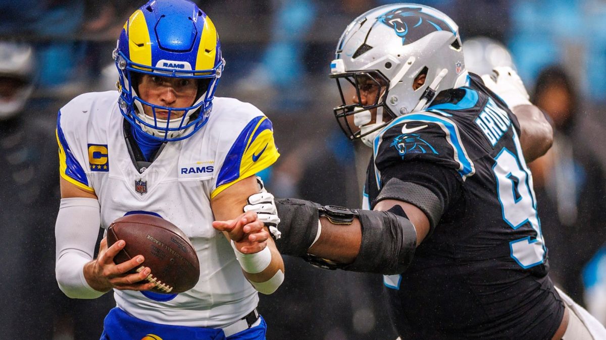 Lions vs Rams,  NFL Week 15, Matthew Stafford,  Jared Goff, immediate stats breakdown of Stafford vs Goff duel,  analysis of quarterback performances in Lions vs Rams shootout,  Matthew Stafford vs Jared Goff statistical comparison,  key passing metrics from Lions Rams game,  how Stafford and Goff shaped offensive shootout