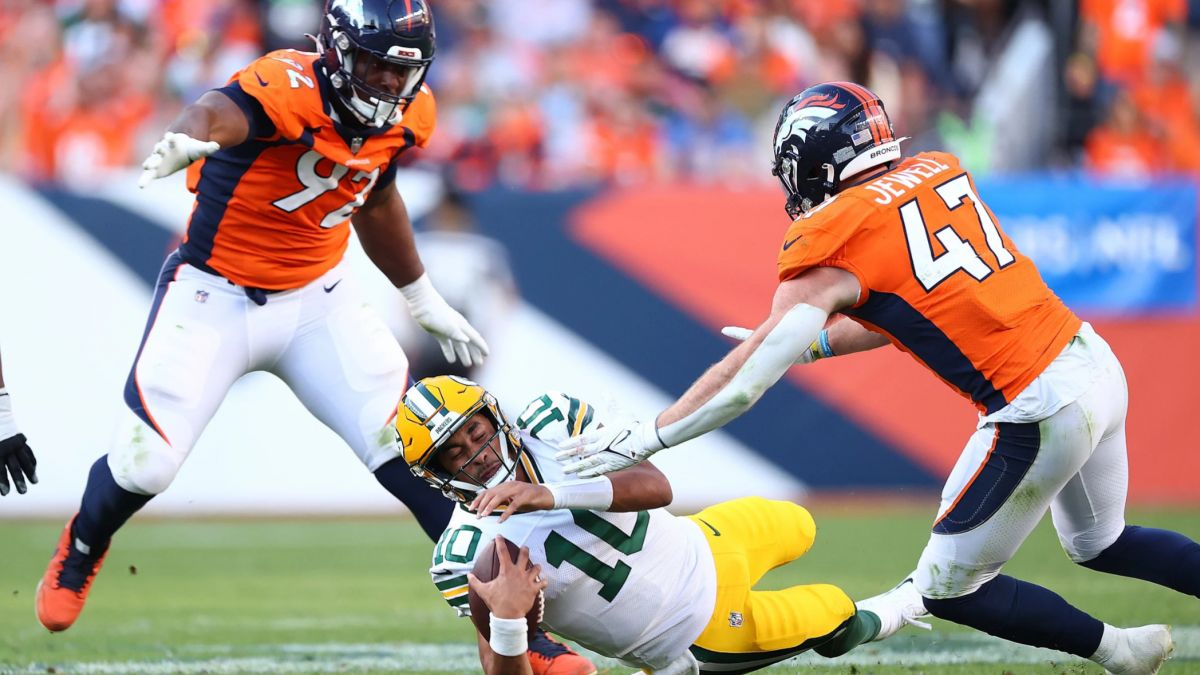 Broncos vs Packers,  Denver playoff berth,  AFC top seed,  Broncos victory, Pat Surtain II,  Denver Broncos, immediate significance of Broncos win over Packers,  how Broncos vs Packers victory clinched playoff berth,  securing AFC top seed after Denver win,  impact of Broncos victory on NFL playoff picture