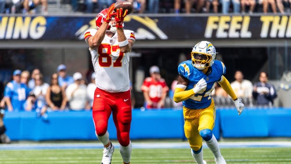 Chargers vs Chiefs,  NFL Week 15, AFC West showdown,  kickoff time, primary broadcast network for Chargers vs Chiefs game,  kickoff time for AFC West Chargers Chiefs showdown,  where to watch Chargers vs Chiefs live,  TV channel airing Chargers Chiefs matchup,  NFL broadcast details for AFC West rivalry