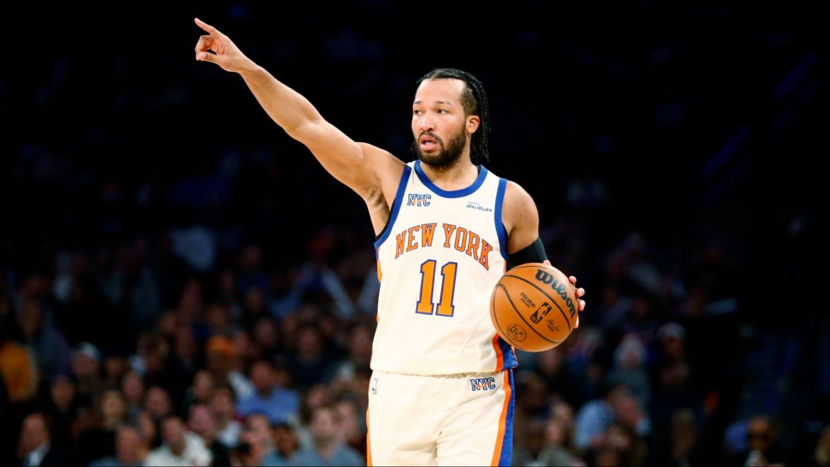 NBA Cup Championship,  Knicks vs Spurs,  OG Anunoby,  Victor Wembanyama, MVP campaign, Jalen Brunson, detailed look at Jalen Brunson MVP campaign,  analysis of Brunson leadership in Knicks vs Spurs final,  how Jalen Brunson led Knicks in finals matchup,  impact of Brunson performance on MVP race