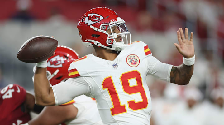 Gardner Minshew injury,  Chris Oladokun Chiefs,  Kansas City vs Tennessee 2025,  Patrick Mahomes ACL, Chris Oladokun,  Kansas City Chiefs, detailing statistical trends behind Chris Oladokun prominence,  analysis of Chris Oladokun rise in Kansas City,  roster shakeups following Oladokun emergence,  impact of Oladokun performance on Chiefs depth chart