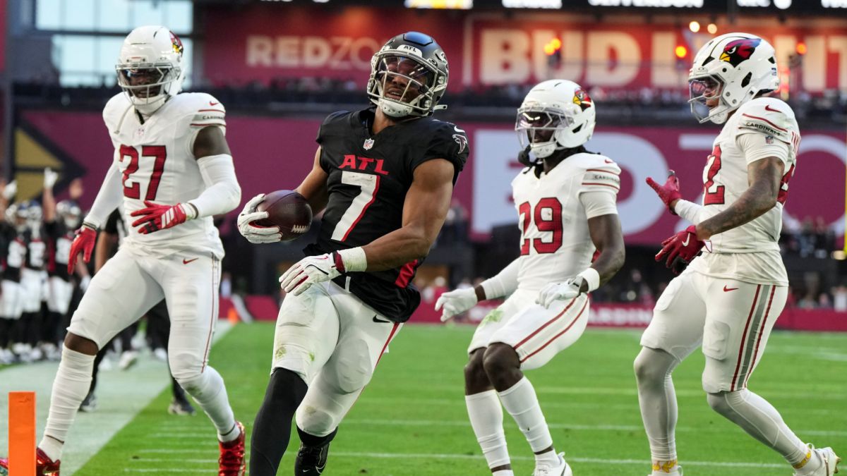 Falcons vs Cardinals 2025,  Bijan Robinson 2000 yards,  Kirk Cousins stats,  C.J. Henderson interception, Falcons vs Cardinals, assessing historical context of Falcons vs Cardinals rivalry,  impact of Bijan Robinson record-breaking season on rivalry,  analysis of Falcons Cardinals history after Robinson breakout,  how Bijan Robinson reshaped Falcons Cardinals matchups