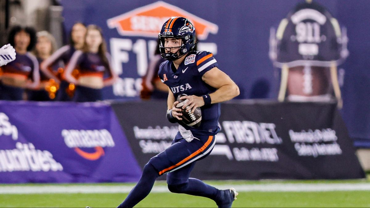 UTSA vs FIU First Responder Bowl,  Owen McCown touchdown passes,  Will Henderson III three touchdowns,  UTSA Roadrunners bowl win 2025,  First Responder Bowl final score,  Maguire Anderson 97 yard punt return,  Jeff Traylor bowl record,  UTSA football highlights 2025,  FIU Panthers vs UTSA Roadrunners,  Owen McCown 295 yards