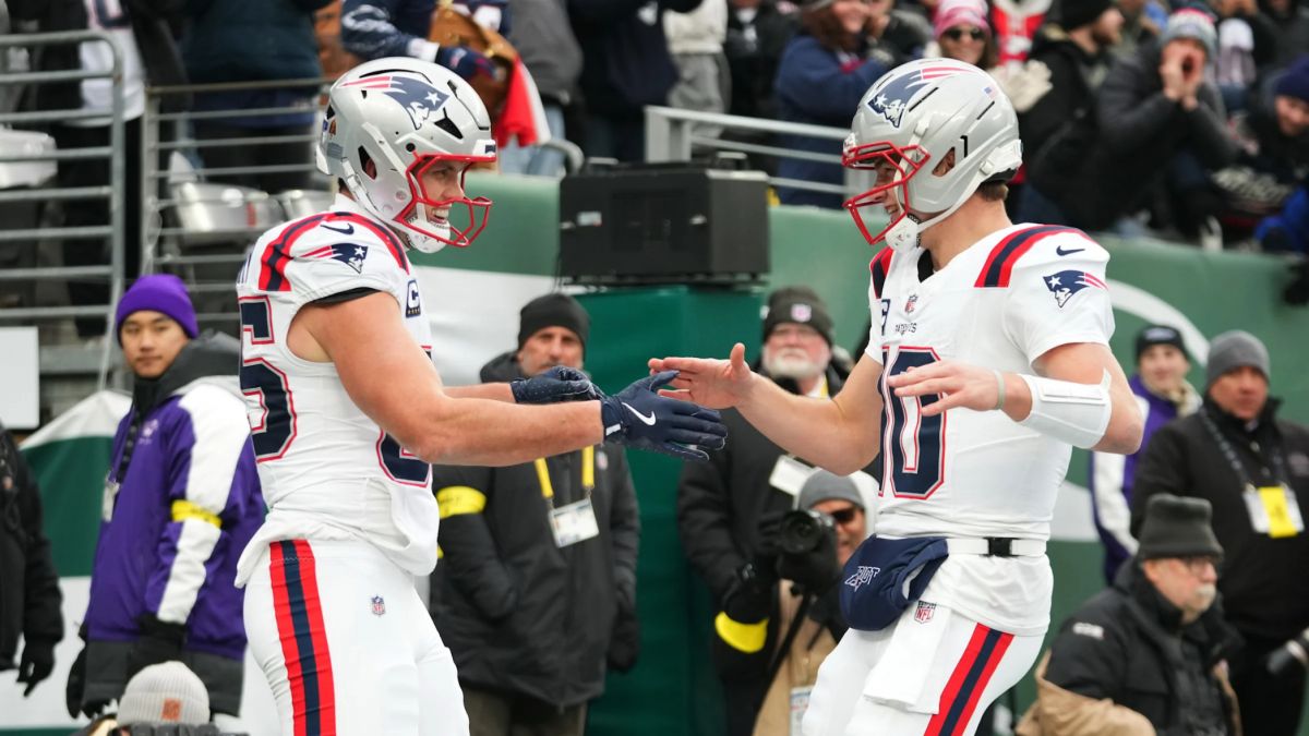 Drake Maye MVP odds week 17,  Patriots clinch AFC East 2025,  New England Patriots 13 win season,  Drake Maye 5 touchdown game,  Patriots vs Jets week 17 recap,  NFL winners and losers week 17,  Mike Vrabel coach of the year,  Josh Allen Bills loss eagles,  Patriots undefeated road record 2025,  Drake Maye vs Matthew Stafford MVP