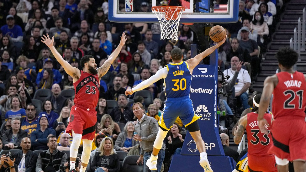 Golden State Warriors record 2025,  Stephen Curry 39 points Raptors loss,  Warriors vs Raptors overtime highlights,  Jimmy Butler Warriors stats 2025,  Steve Kerr coaching criticism 2026,  Warriors trade deadline rumors 2026,  Stephen Curry MVP conversation 2026,  Warriors vs Suns game recap,  Jonathan Kuminga trade rumors,  Draymond Green and Steve Kerr exchange