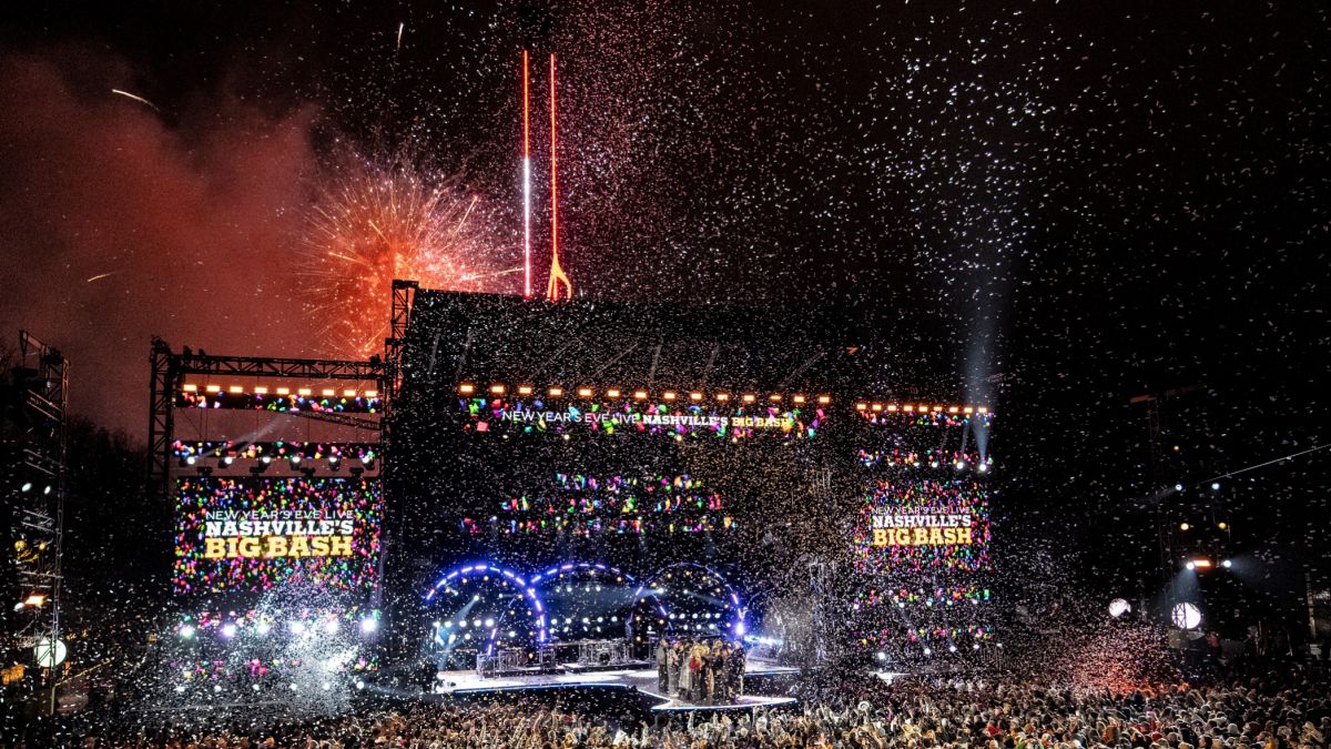 Nashville Big Bash 2026 lineup Jason Aldean Lainey Wilson,  how to watch Nashville New Year's Eve Live on CBS,  Music City Music Note Drop midnight countdown 2026,  Nashville Big Bash Bicentennial Park parking and gates,  Bailey Zimmerman Nashville New Year's Eve performance,  HARDY and Bert Kreischer Nashville Big Bash hosts,  Nashville New Year's Eve fireworks display 2026,  free events Nashville New Year's Eve Big Bash,  Nashville Big Bash TV broadcast schedule Paramount Plus,  Fisk Jubilee Singers Nashville Big Bash performance