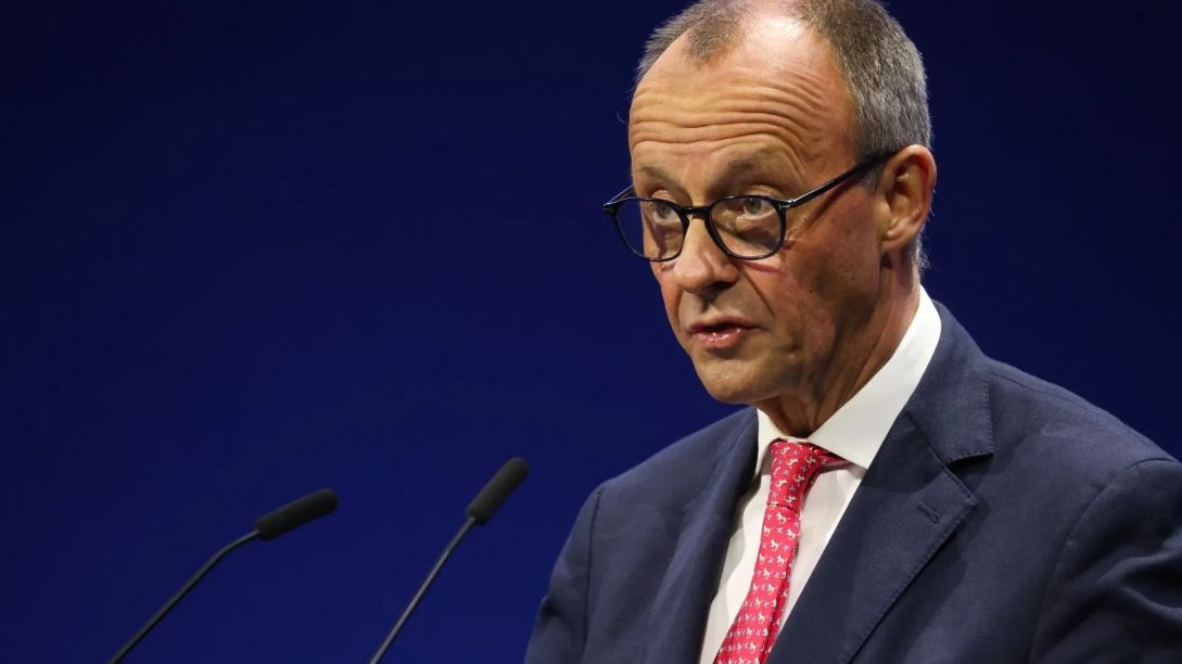 news of the day quick overview,  daily global news roundup,  breaking news summary today,  fast news updates for busy readers,  latest world news highlights,  today&rsquo;s top news headlines,  short news articles for quick reading,  business and technology news today,  global economy latest updates,  AI and technology news 2026