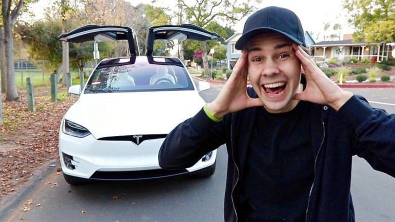 Youtuber David Dobrik , US elections, Tesla , TikTok account, Youtuber Helps Register 100000 American Electors By Tesla, Tesla giveaway, David Dobrik