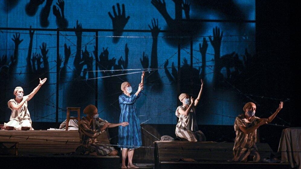 BUCHAREST,  Romania, Entertainers , Zimra Harsanyi, The Energy of the Christ,  280000 Jews, 11000 Roma