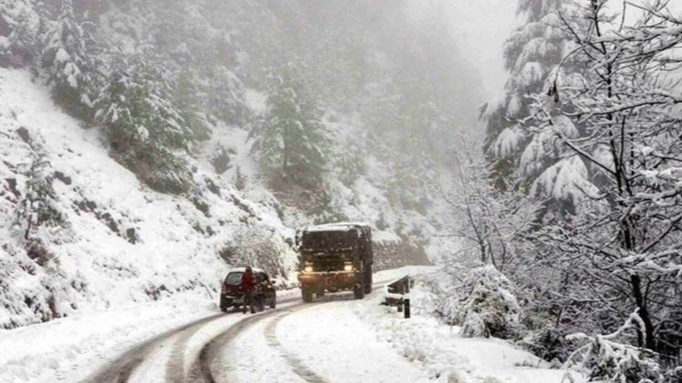 Srinagar-Jammu Public Roadway, Snow fall,  Jammu division,  Jawahar Passage , Leh-Kargil
