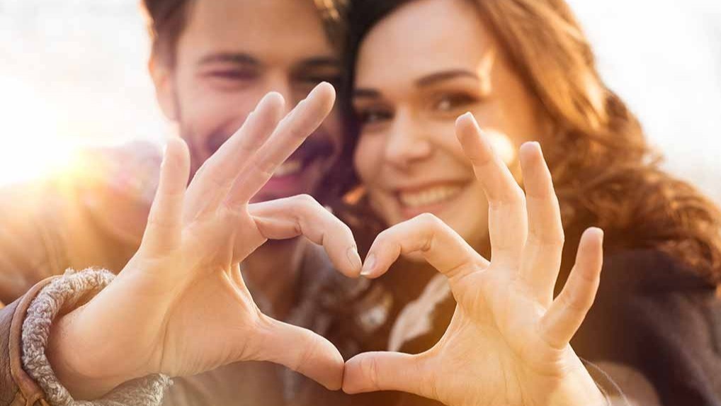 accomplice accomplishments ,  things together ,  part ways , function as a group , signs. , Ladies relationship