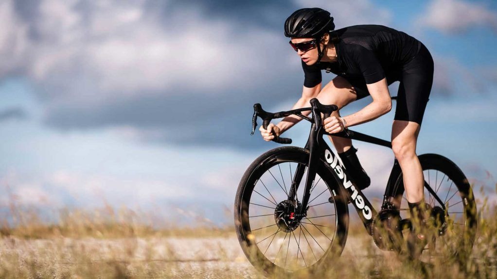 shedding pounds, . Sitting and standing stretch cycling ,  Standing span cycling , . Sitting stretch cycling