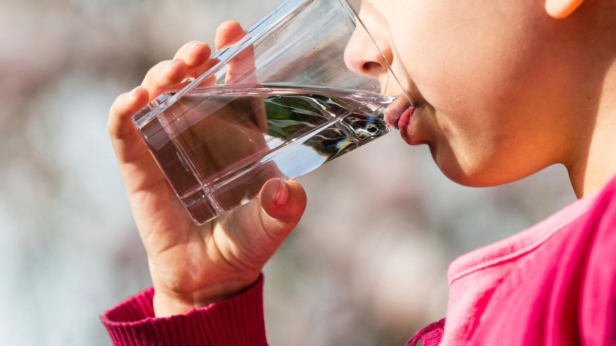 8 Signs You're Drinking Water Too Much