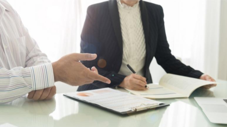 USA citizens , health care, weight loss,  Regi Herzlinger,  Treatment