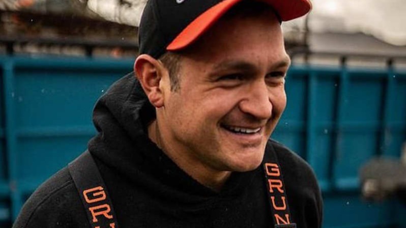 McGlashan, island , troublesome , death, Gold