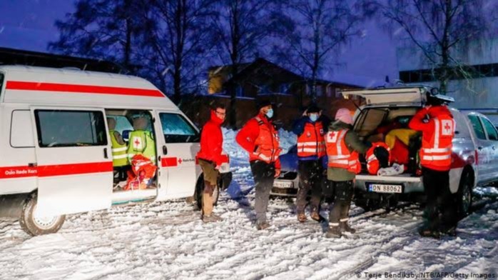 avalanche, police, helicopter, ambulances, Erna Solberg