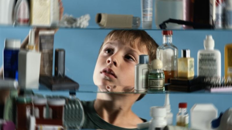 hospital patients, War on Pain, doctor, U.S, Pain,  Pills,   Death