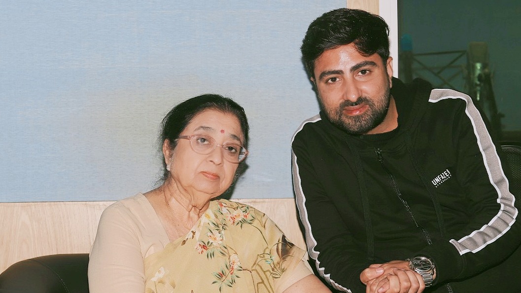 Sohil bloch, famous Gujarati folk singer, bhajan singer gujarat