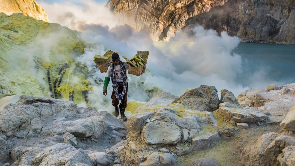 Osaka University, Environmental Remediation,  radioactive materials,  heavy metals of water,  alkaline hydrothermal