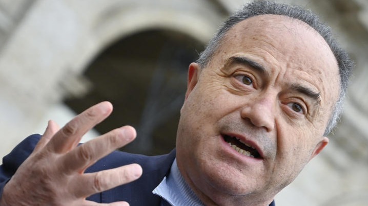 Ndrangheta, blackmail, credit sharking, medication , Oxford