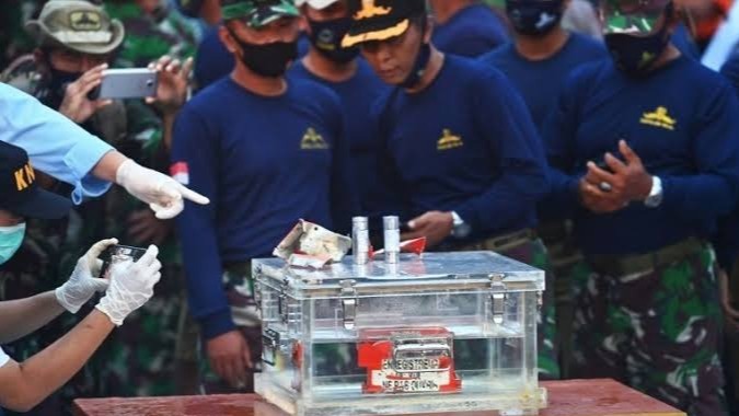 Indonesia, Aircraft, voice recorder, plane, DNA
