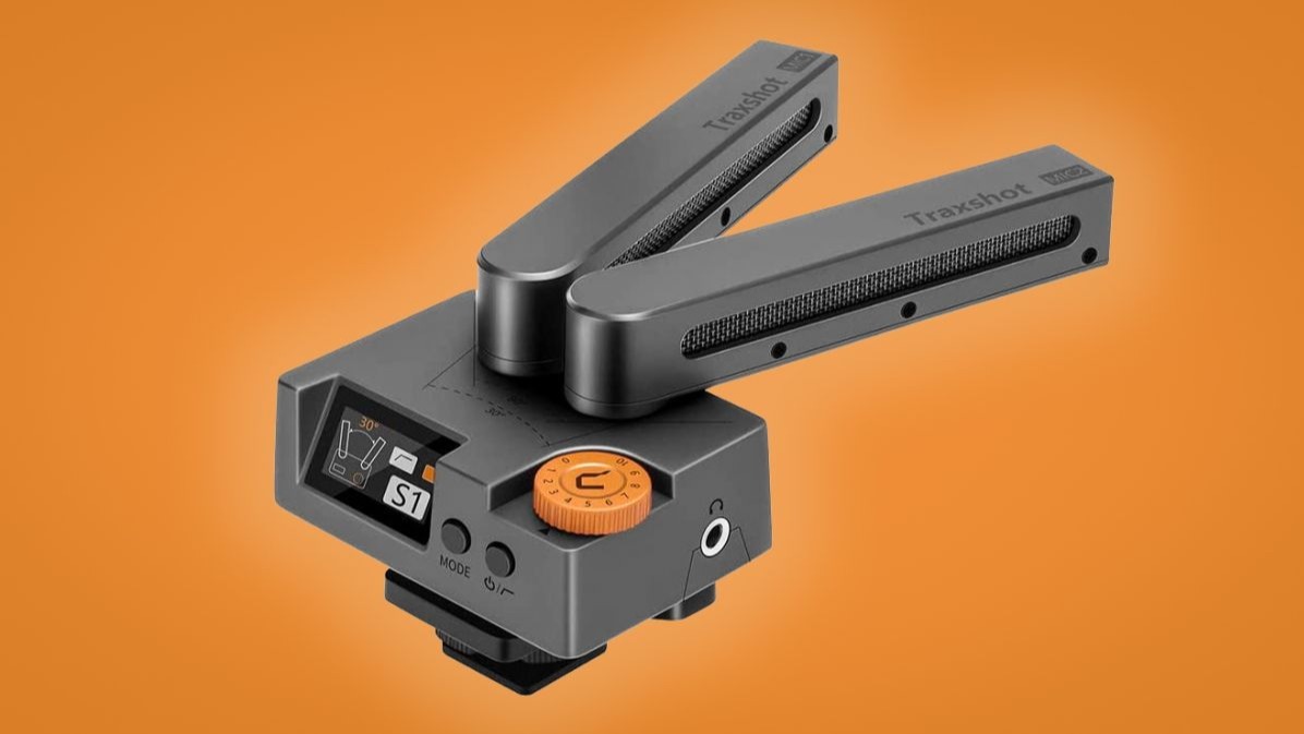 vlogger , youtube , filmmaker , shotgun,  cheap plastics, Traxshot