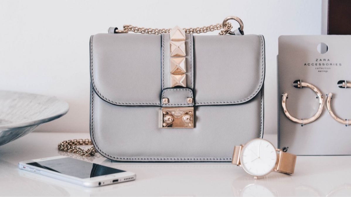 Garments , customer , Clothier , purses , authentic