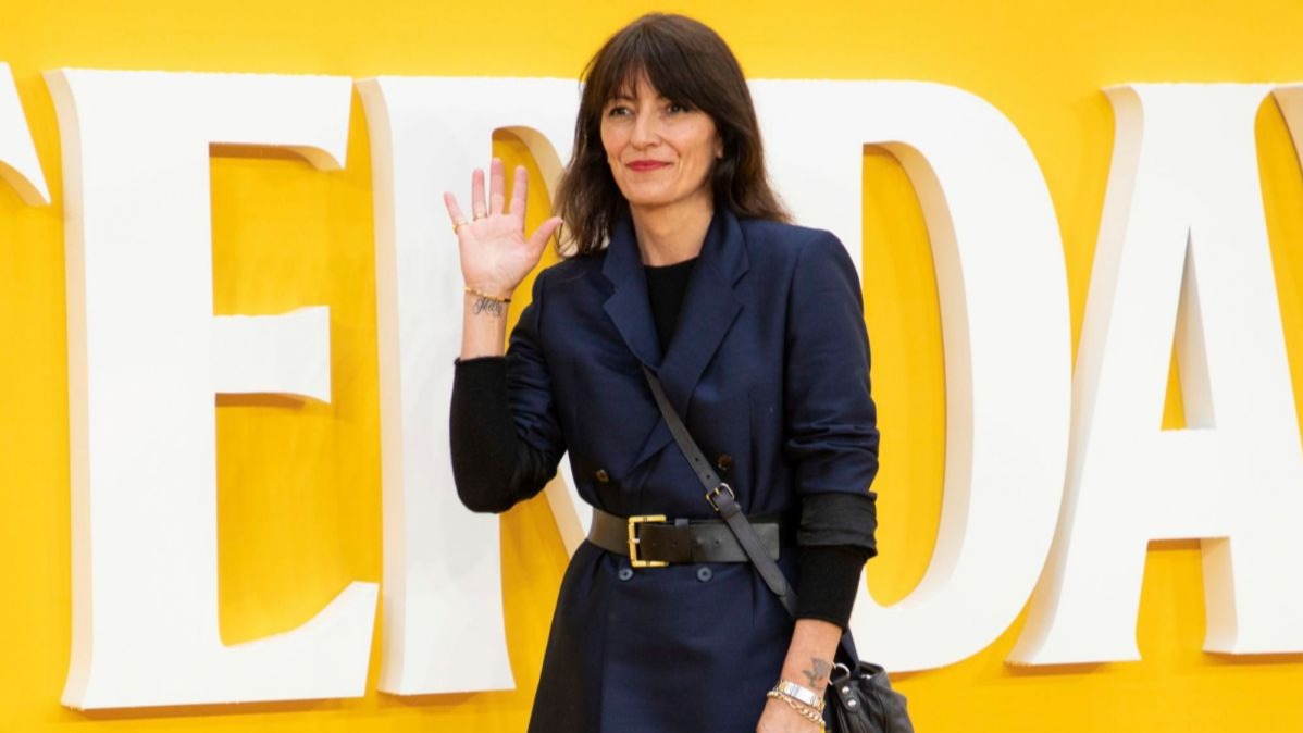 night sweats,  warm flushes,  vaginal dryness,  problem sleeping,  low mood,  anxiety., menopausal