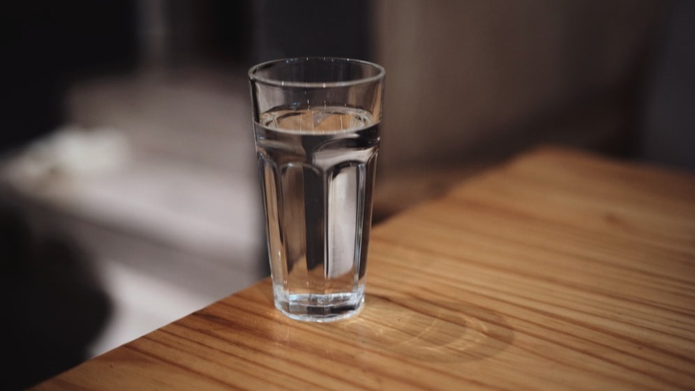 Fitness buffs , hydrogen-rich water,  fashion, American dermatologist , hydrogen